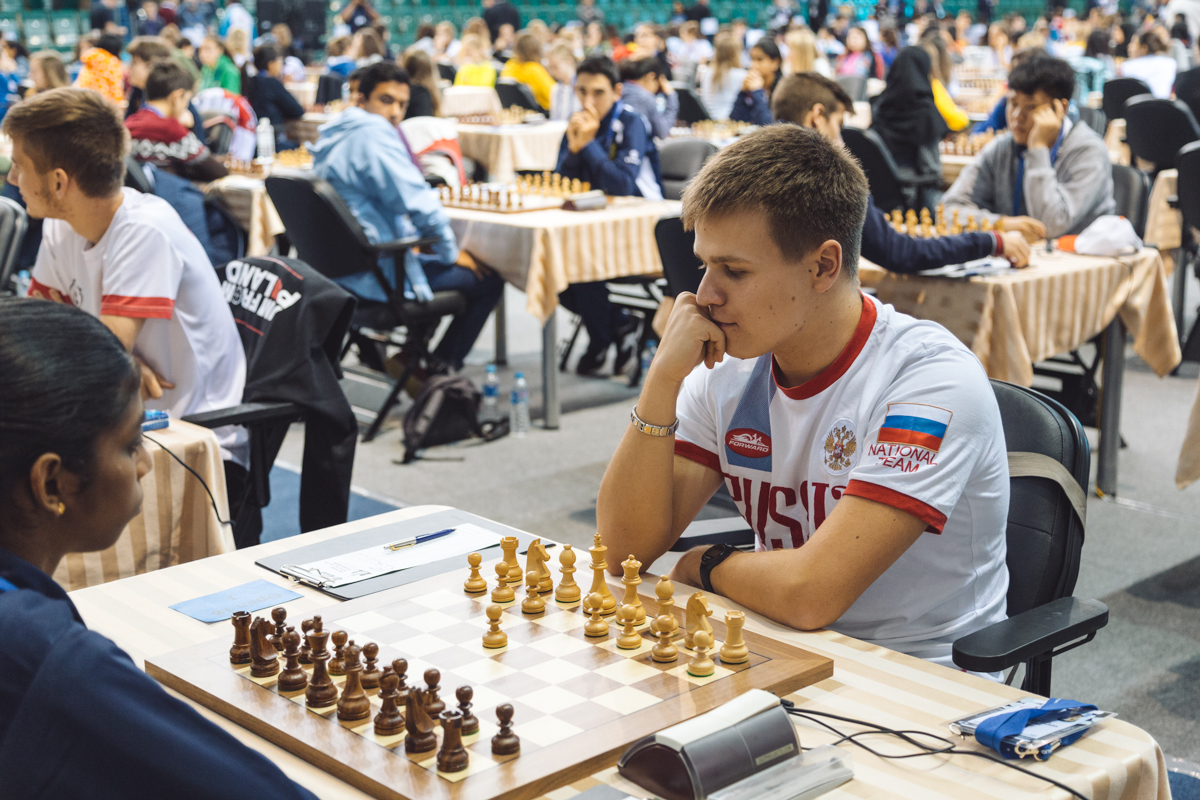 Vavulin Maksim (RUS) and Vaishali R (IND)